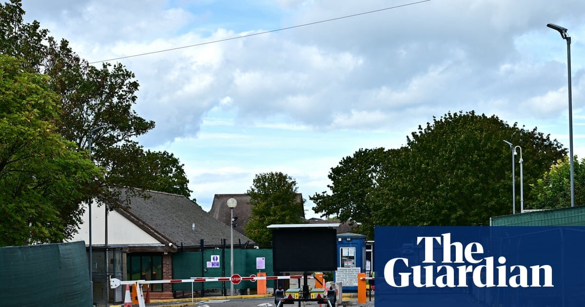 Failures at Manston asylum centre linked to decisions at Number 10, inquiry hears