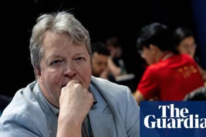 Chess: Nigel Short to play at south pole in event criticised over climate impact