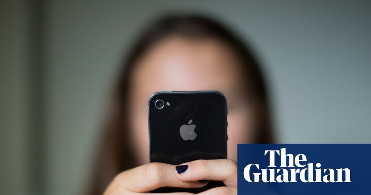 Social platforms and police are failing women abused online, report finds