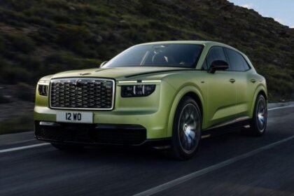 Bentley unveils its first fully electric car