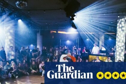 Paraorchestra; Sinfonietta/Jonny Greenwood review – Reich’s kaleidoscopic music bursts into life