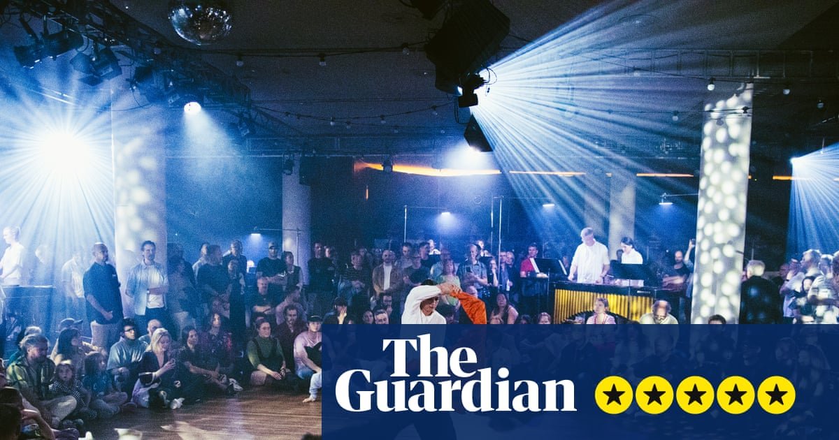 Paraorchestra; Sinfonietta/Jonny Greenwood review – Reich’s kaleidoscopic music bursts into life