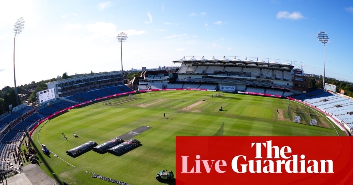 Bess frustrates old teammates to jolt Somerset’s title ambitions: County Championship cricket, day three – as it happened