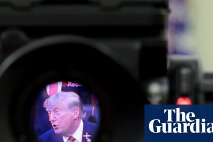 US TV networks suspend White House pool coverage over Trump media ban