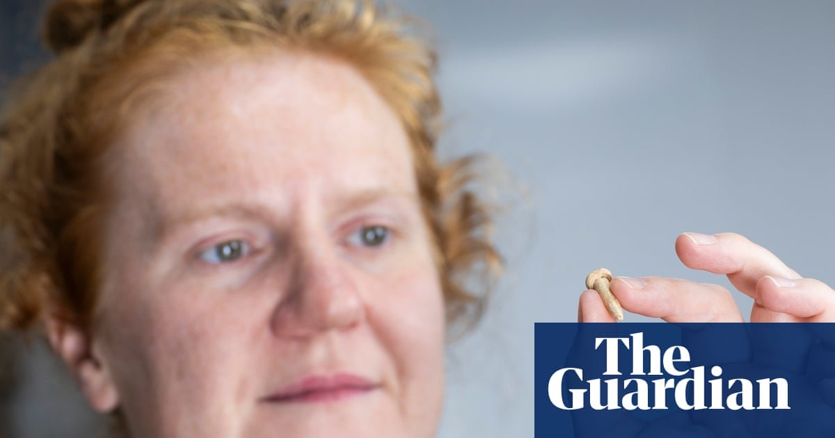 Glimpses into lives of Roman surburbanites in Bath revealed in rare finds