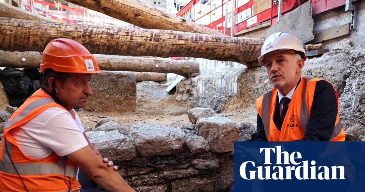 Ancient wall found beneath Paris could confirm site of first settlement