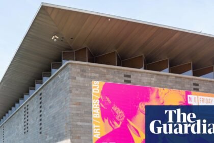 National Gallery of Victoria employee allegedly stole $8m to buy phones he later sold