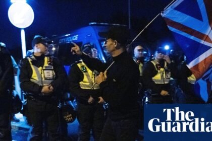 Six arrested after anti-migrant protest at marina in Hampshire