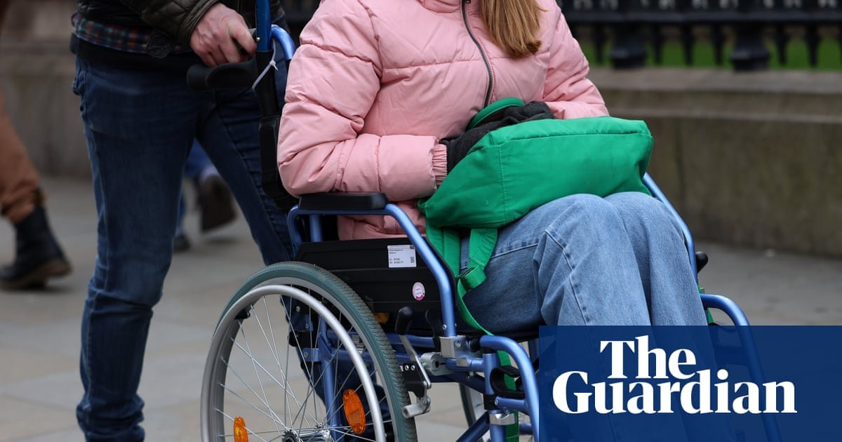 Disabled people in UK need right to travel abroad, say MPs, after ‘ridiculous’ restrictions