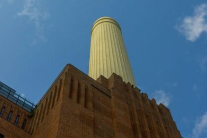 Apple Music to open concert venue in Battersea