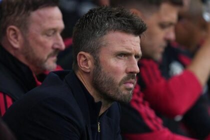 Carrick refutes Neville's 'pathetic' claim - but Man Utd must improve