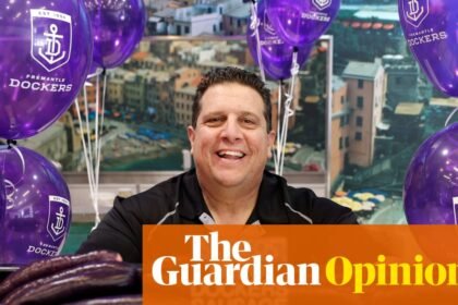 Fremantle has already turned purple. A grand final win would send the port city into meltdown | Brendan Foster