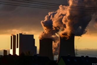 Germany sets out plan to phase out fossil fuels by 2045