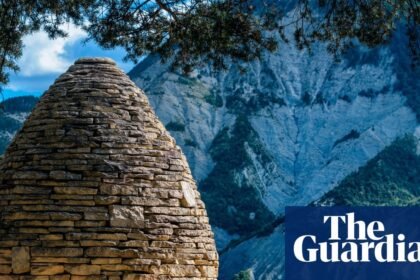 ‘To sleep in a sculpture is a wonderful idea’: a hike along Andy Goldsworthy’s epic art trail in Haute-Provence