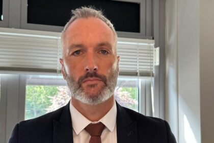 Detective admits 'upskirting' sex offences against a child