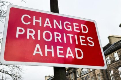 Council leaders wary of radical plan to redraw Scotland's local government map