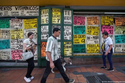 Venezuela unblocks some news websites censored for years