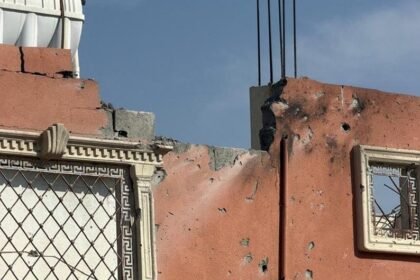Saudi Arabia, Houthis exchange blows as conflict escalates