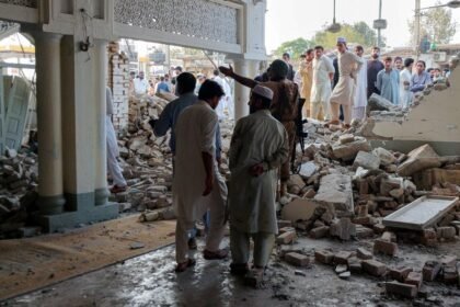 Pakistan: Suicide bombing death toll rises to at least 31