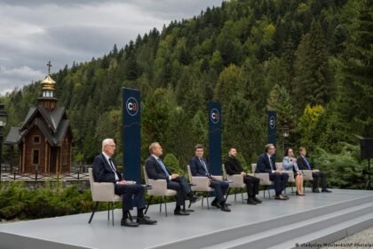 Zelenskyy holds inaugural 'Carpathian Eight' regional summit
