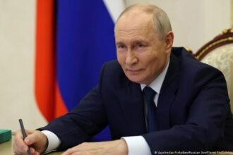 Russia: Putin party retains majority in controlled parliamentary vote