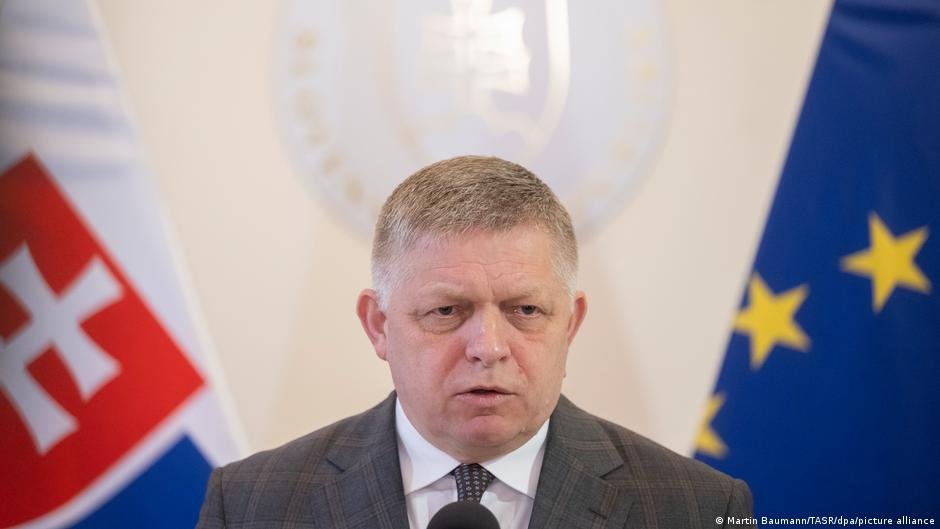 Slovakia: PM Robert Fico's NATO Article 5 remarks spark criticism and raise questions about his country's NATO commitment