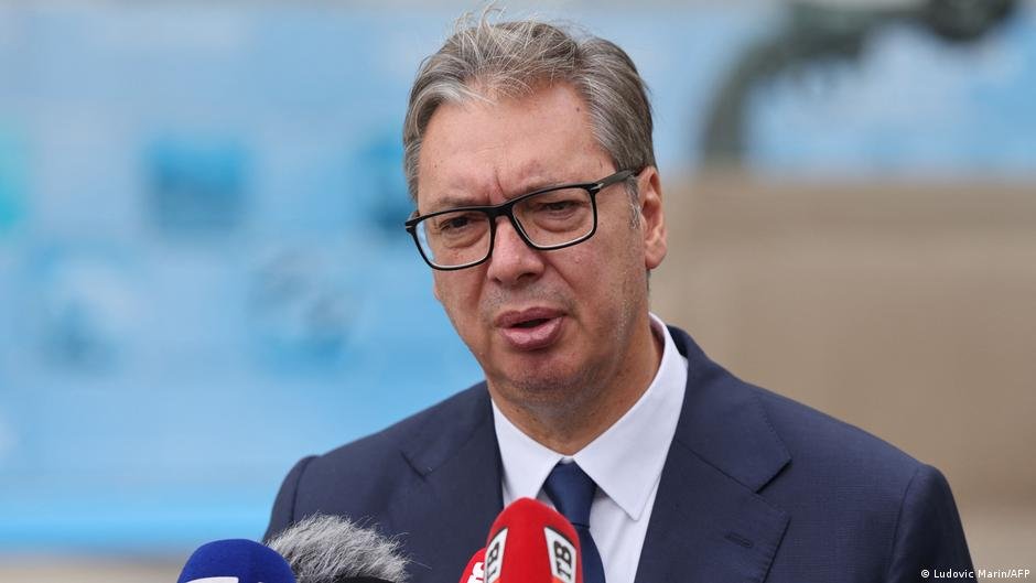 Serbian President Aleksandar Vucic announces resignation