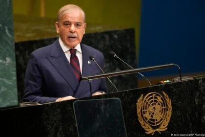 Pakistan's Sharif rails against India, praises Trump at UNGA