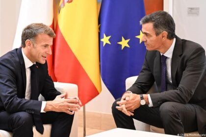 France's Macron, Spain's Sanchez welcome idea of UK rejoining EU after Burnham remarks