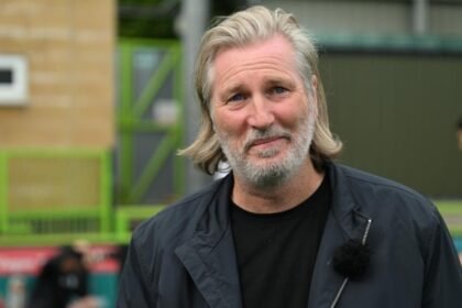 Forest Green confirm Savage offered Peterborough job