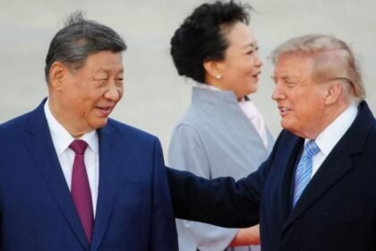 Trump offers warm welcome as China's Xi arrives for US visit
