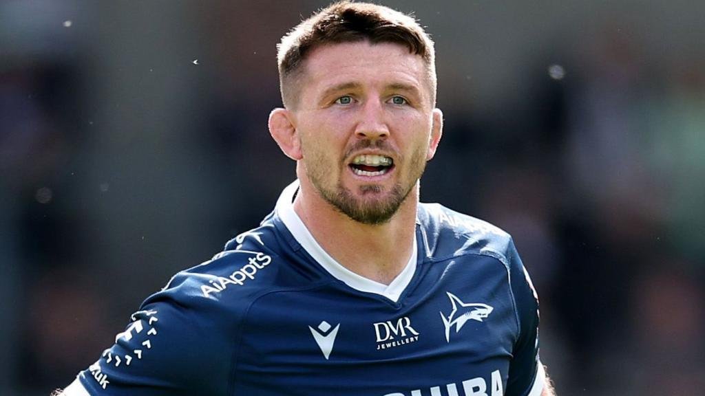 Tom Curry extends Sale Sharks contract