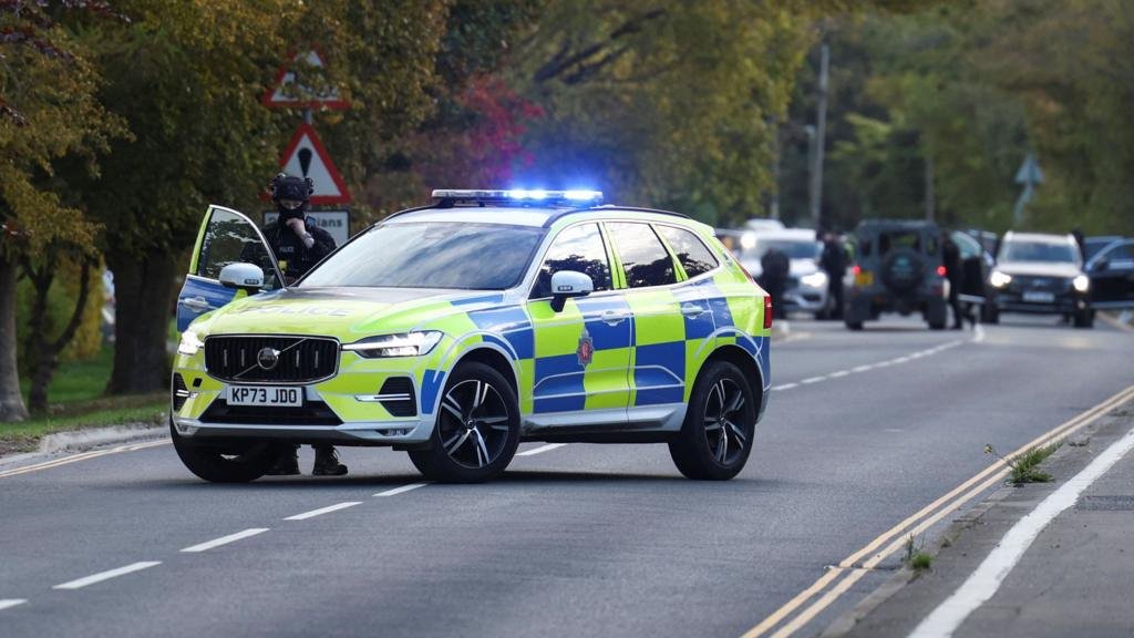 Men held in 'major incident' near RAF Fairford