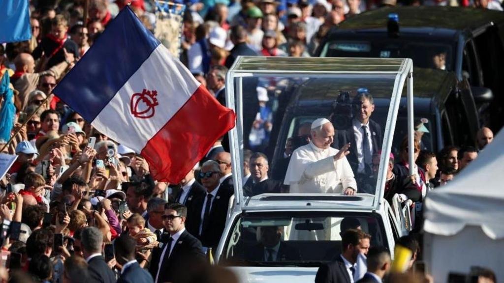 'Scourge' of abuse must be rooted out, says Pope during Lourdes visit