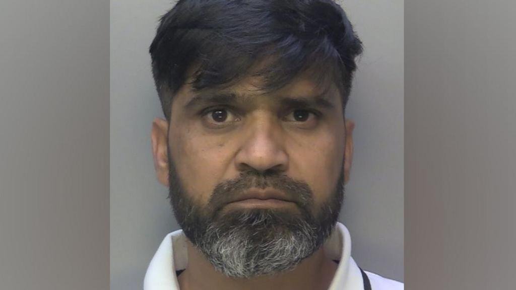 Inmates deny attempt to murder Sara Sharif's father