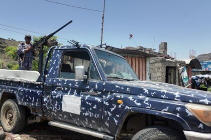 Yemen government forces claim control of Mount Qarfan in Taiz