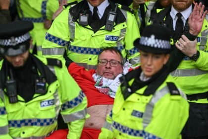 Palestine Action protesters arrested outside UK Labour Party conference