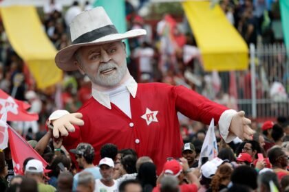 Brazil election: Lula and Flavio Bolsonaro tied in latest polls