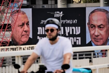 Israel moves to bar both main Arab lists from October election
