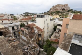 Four American tourists among 6 killed in suspected gas leak blast in Athens
