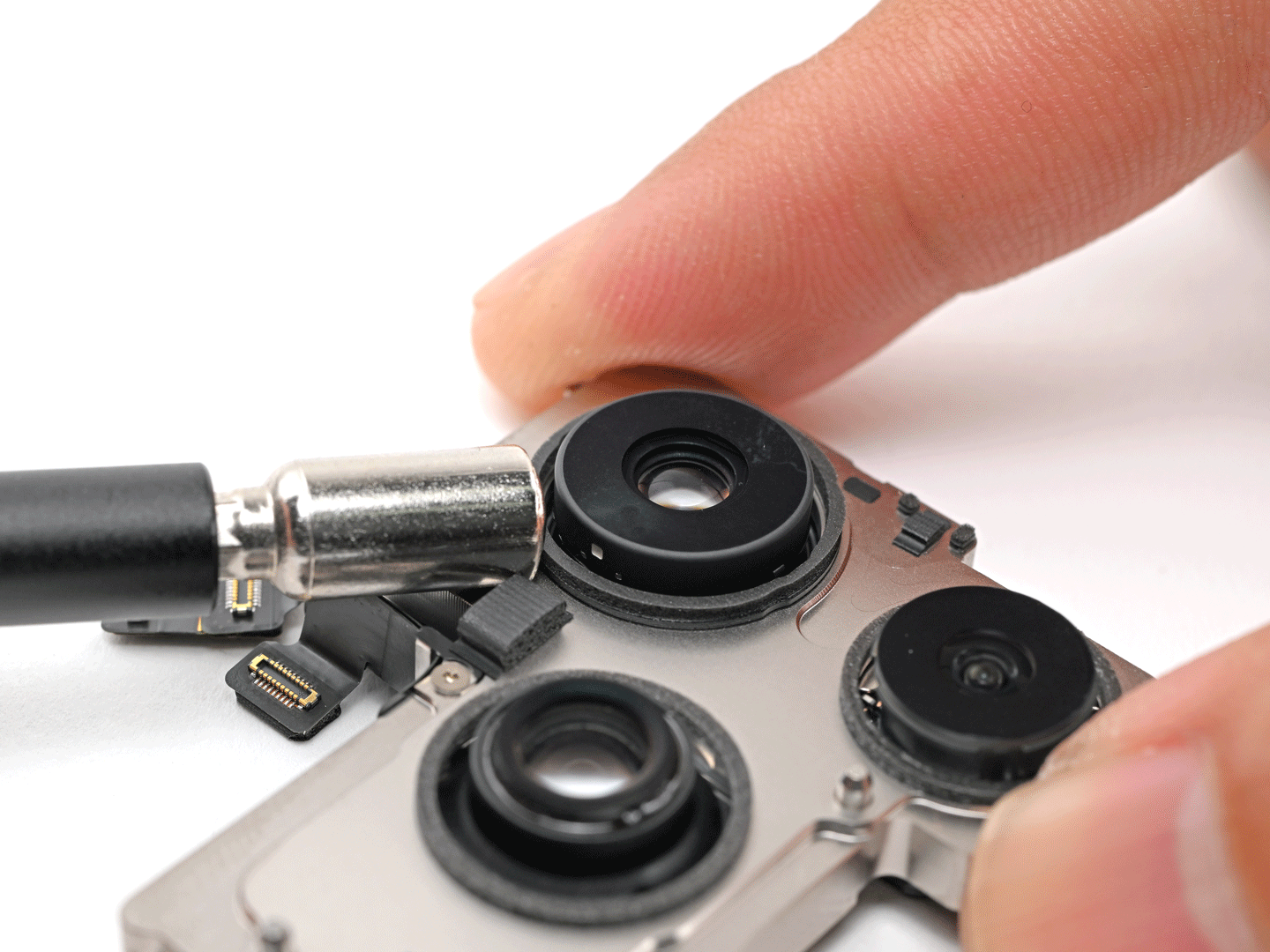Here’s the iFixit Repairability Rating for the iPhone 18 Pro