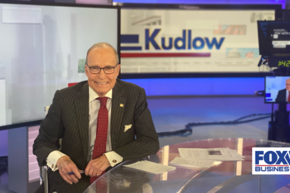 Fox News Assigns Larry Kudlow to Anchor Maria Bartiromo’s ‘Sunday Morning Futures’ Through Midterms