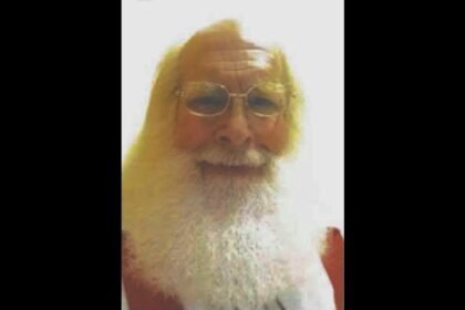 Santa lookalike who worked at Christmas-themed amusement park tried to have sex with minors, cops say