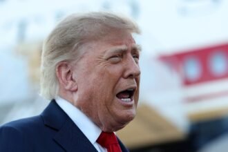 Major TV Networks Suspend White House Pool Coverage of Trump in Protest of His CNN Ban
