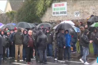 First Protestant march in Catholic area in nearly 30 years