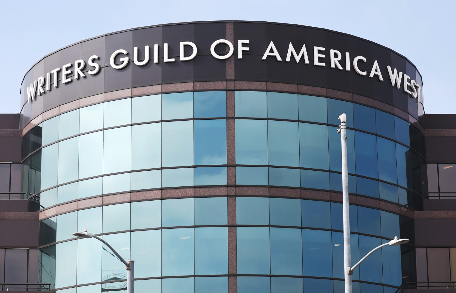WGA Settles Antitrust Lawsuit With Paramount Over Warner Bros. Discovery Merger