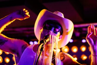 Orville Peck Dedicates Performance to ‘All the Gay Cowboys’: ‘We Exist, We Walk Among You’
