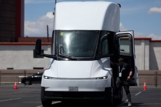 Nearly a Decade Later, the Electric Tesla Semi Is Here