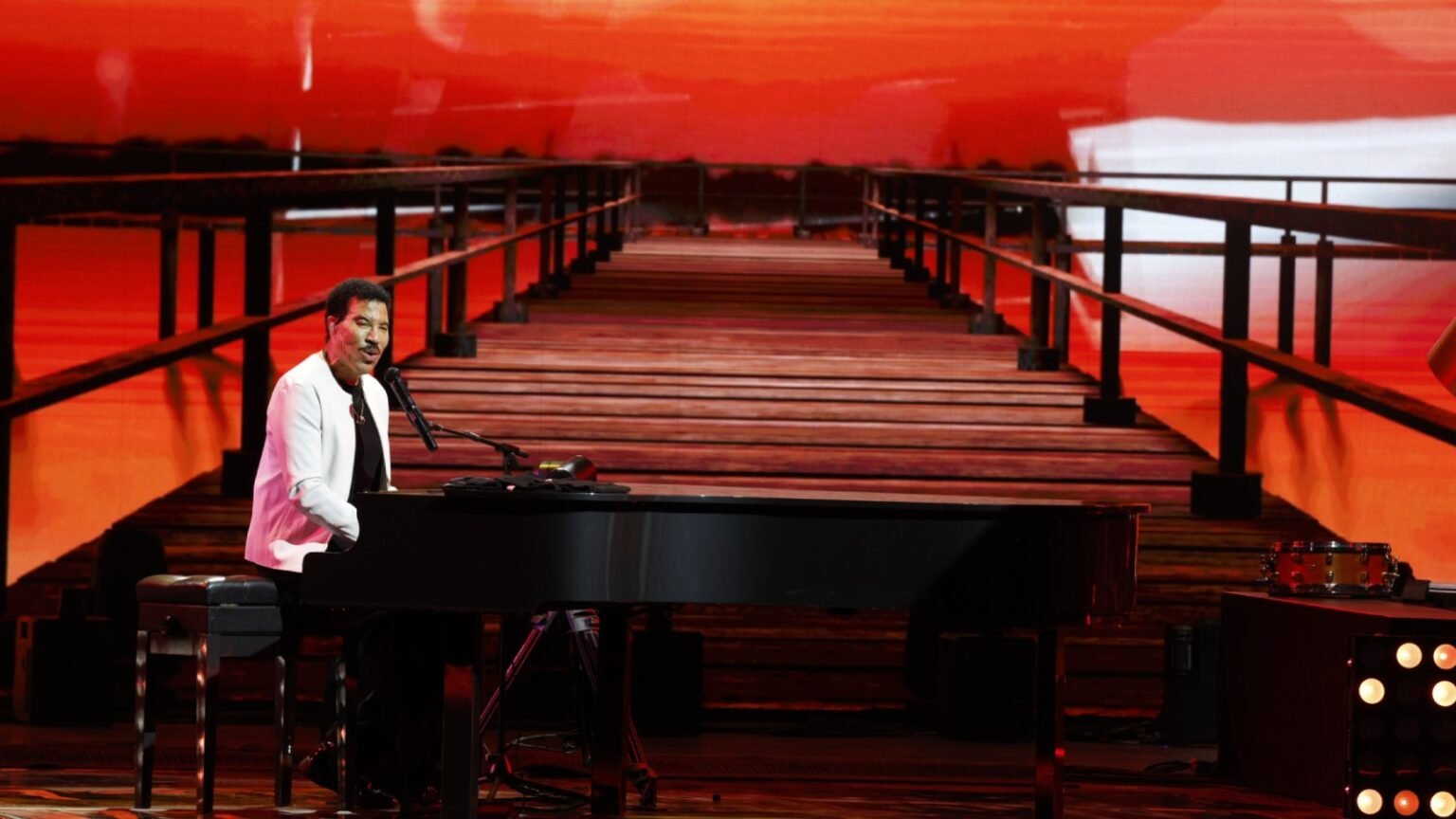 Lionel Richie ‘Doing Well’ After Heart Procedure and Hospitalization