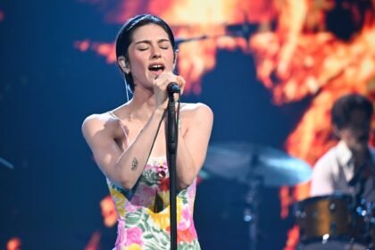 Watch Gracie Abrams Perform ‘Look at My Life’ on ‘Fallon’